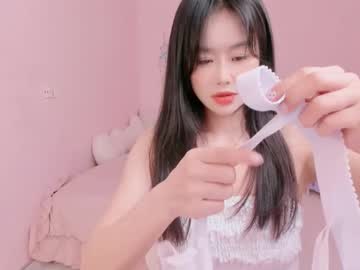 Strawberry_Ni09 August 23, 2025 Chaturbate stream image