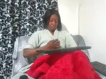 Sluttylaura18 August 24, 2025 Chaturbate stream image