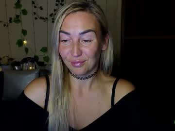 Ay_Kiss_Jully August 24, 2025 Chaturbate stream image