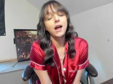 Hi_Cut_Cutie August 25, 2025 Chaturbate stream image