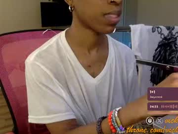 Viiickyyy August 25, 2025 Chaturbate stream image