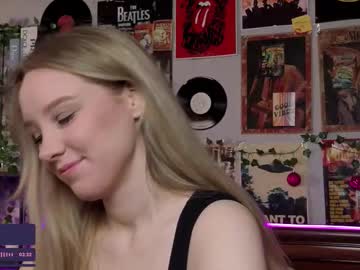 Darleneferran August 25, 2025 Chaturbate stream image