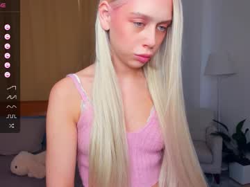 Annneloveee August 26, 2025 Chaturbate stream image