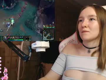 Moonlishsiren_V2 August 26, 2025 Chaturbate stream image