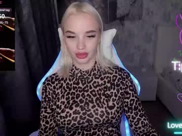 Kirakrox August 27, 2025 Chaturbate stream image