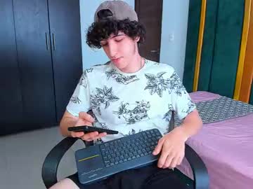 Kervs__ August 27, 2025 Chaturbate stream image