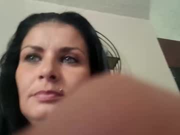 Juicymommies August 27, 2025 Chaturbate stream image