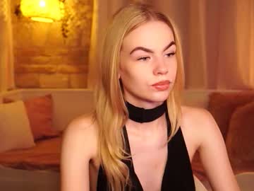 Snowbarbieee August 29, 2025 Chaturbate stream image