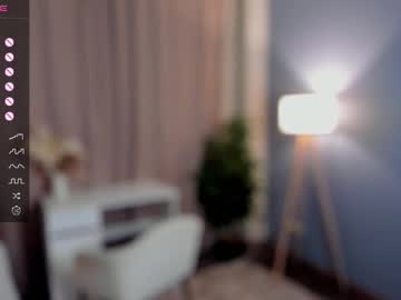 Tashiamoeuy August 31, 2025 Chaturbate stream image