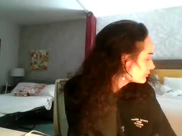Vivienneray113 stream photo from September 01, 2025