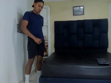 Kenneth_Arias September 01, 2025 Chaturbate stream image