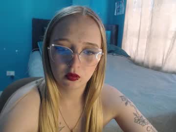 Liaroberts1 September 01, 2025 Chaturbate stream image