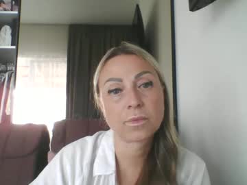 Blondkitti September 02, 2025 Chaturbate stream image