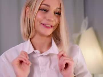 Scarlet_Symphony September 02, 2025 Chaturbate stream image