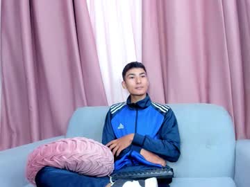 Raven_Yees September 03, 2025 Chaturbate stream image