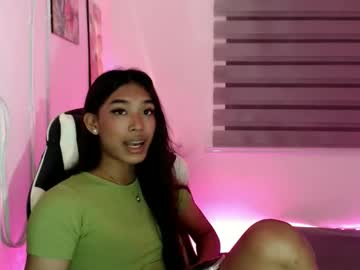 Ur_Dazzlingmorenaxx September 03, 2025 Chaturbate stream image