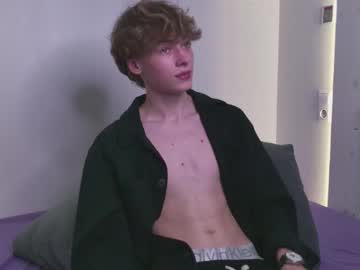 Curlytwinkboy September 03, 2025 Chaturbate stream image