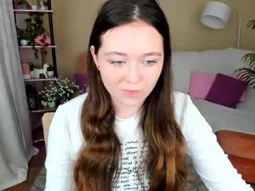 Alluringeyess September 04, 2025 Chaturbate stream image