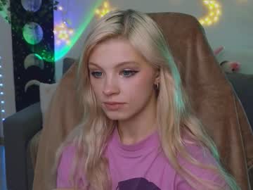 Moonlight_Mia September 04, 2025 Chaturbate stream image