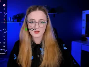 Luna_Berryy September 04, 2025 Chaturbate stream image