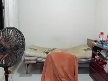 Cerise_Hood3012 September 05, 2025 Chaturbate stream image