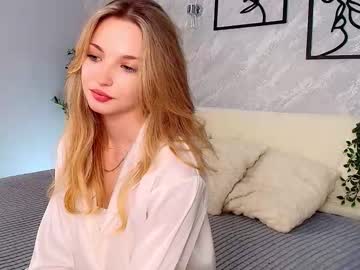 Pollimills September 05, 2025 Chaturbate stream image