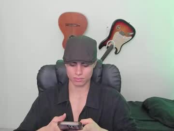 Zenhzu September 07, 2025 Chaturbate stream image