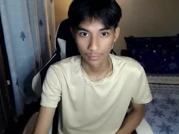 Fineboii_Rey18 September 08, 2025 Chaturbate stream image