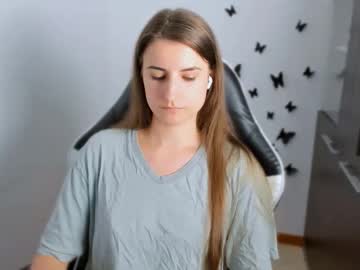 Tooboringgirl stream photo from September 09, 2025