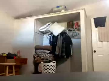 Hornyboimilfssss September 10, 2025 Chaturbate stream image