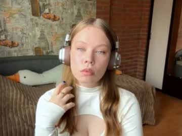 Keiralaviola September 15, 2025 Chaturbate stream image