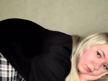 Love4alma September 15, 2025 Chaturbate stream image