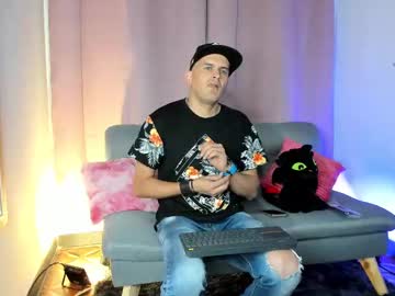 Angulowide September 16, 2025 Chaturbate stream image