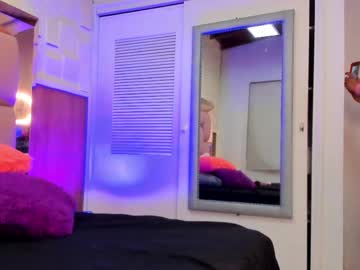 Valeria__Henao1 September 16, 2025 Chaturbate stream image