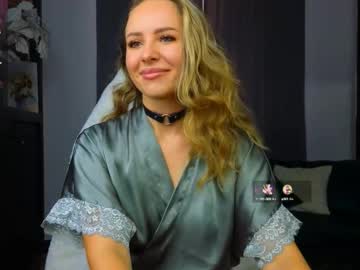 Hloya_Jons September 17, 2025 Chaturbate stream image