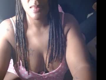 Zuriluxe45 September 17, 2025 Chaturbate stream image