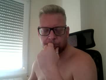 Kroezel1985 September 17, 2025 Chaturbate stream image