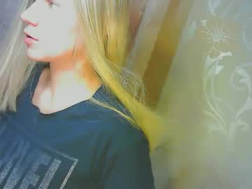 Karolynafox September 17, 2025 Chaturbate stream image