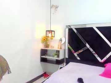 Iisabella_Noa September 17, 2025 Chaturbate stream image