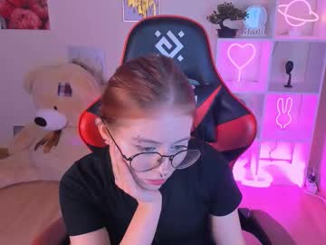 Gloss_Girl September 17, 2025 Chaturbate stream image