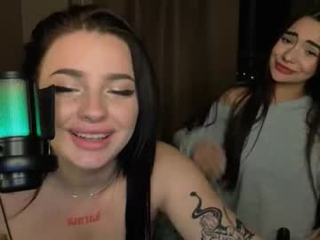 Lisaanddenis September 17, 2025 Chaturbate stream image