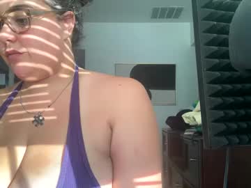 Babiek22 September 18, 2025 Chaturbate stream image