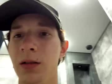 Maxxxblaze_35 September 18, 2025 Chaturbate stream image
