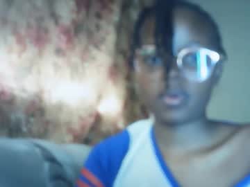 Queenmerliz331240 September 19, 2025 Chaturbate stream image