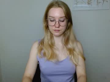 Abbymoore__ September 21, 2025 Chaturbate stream image