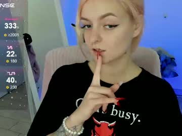Red_Bestie_ September 21, 2025 Chaturbate stream image