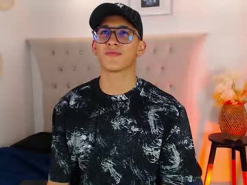 Salvadorfit_ September 21, 2025 Chaturbate stream image