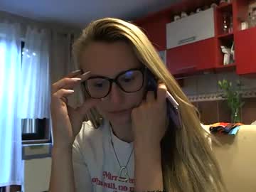 Melly_Rosey September 22, 2025 Chaturbate stream image