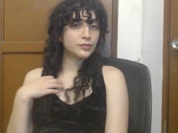 Apolosbitch stream photo from September 23, 2025
