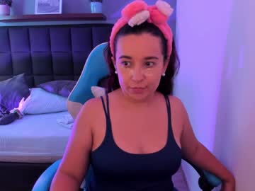 Izaro_22 September 23, 2025 Chaturbate stream image